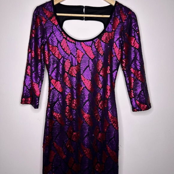 Purple and Fuschia sequins sexy fitted open back Marciano dress. XS - Picture 1 of 4